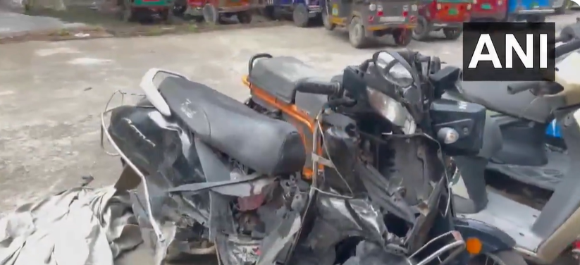 lokmattimeseng's tweet card. Noida Road Accident: Five-Year-Old Killed, Two Injured After Speeding BMW Crashes Into Activa Scooter (Watch Video) - A five-year-old girl died and two others were injured after a speeding BMW...