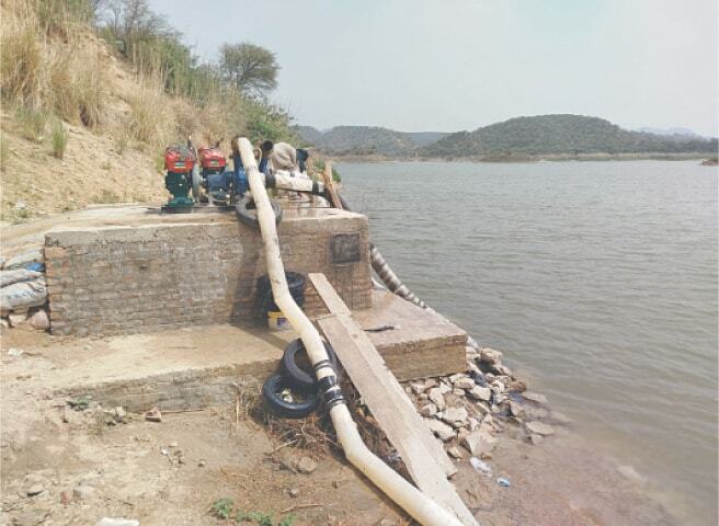 Ndhakku's tweet card. Water being pumped to tanks through engines from Khai Dam. — Dawn CHAKWAL: Chakwal city is facing an ...