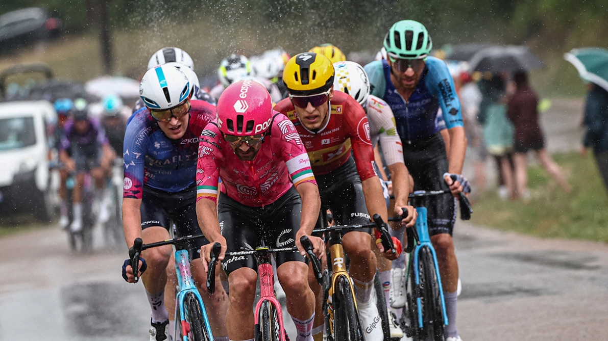 rtlinfo's tweet card. Le Tour de France se termine ce dimanche et les récompenses commencent à être connues. Après les certitudes mathématiques concernant Jonathan Milan et son maillot vert ainsi que Tadej Pogacar et le...