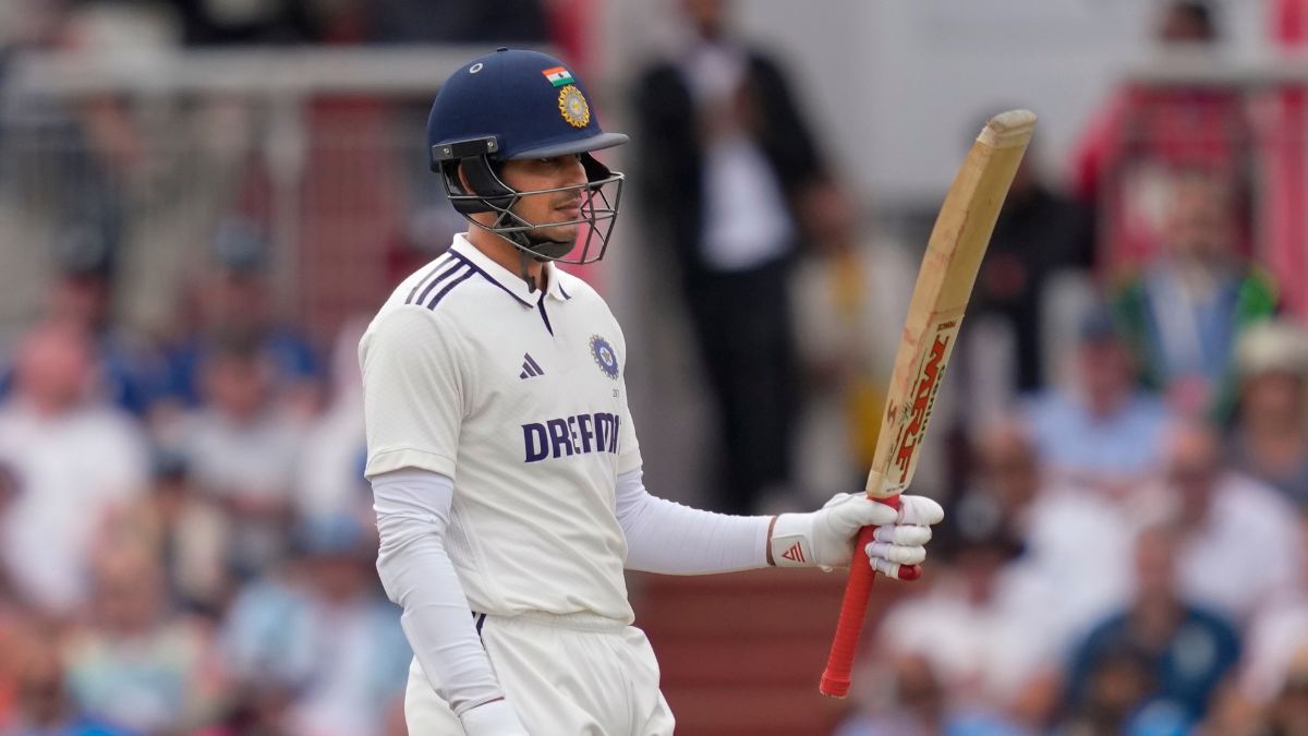 TheWeekLive's tweet card. On the final day of the fourth Test against England in Manchester, Shubman Gill joined Sunil Gavaskar as the only Indian captains to score 700-plus runs in a single Test series