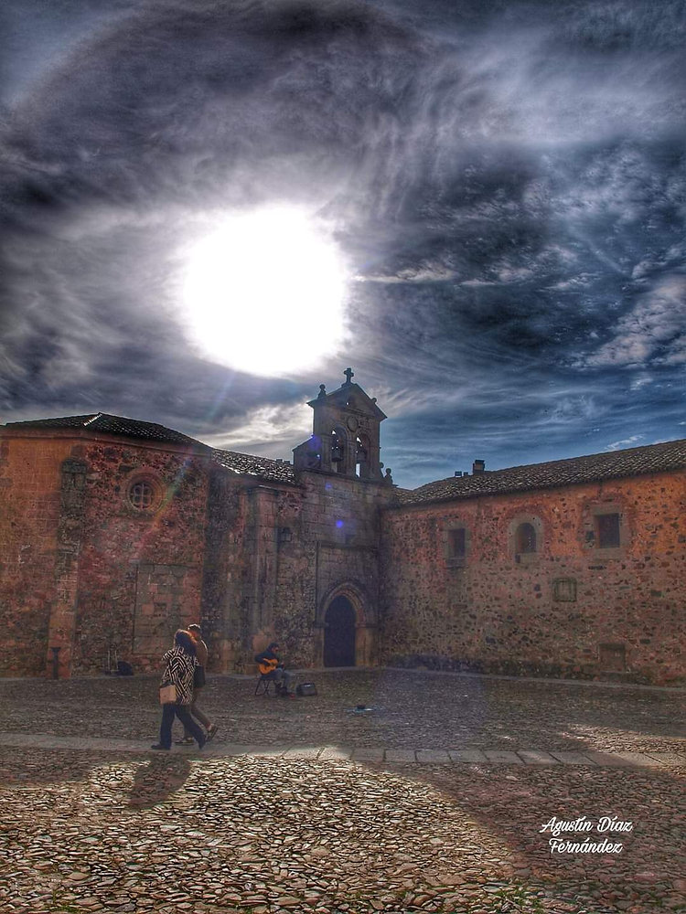 AgustinBotines's tweet card.                      PARROQUIA DE SAN MATEO IV                        CONVENTO DE SAN PABLO*Este convento de San Pablo, está ubicado entre la parroquia de San Mateo y la casa de los Aljibes, y en...