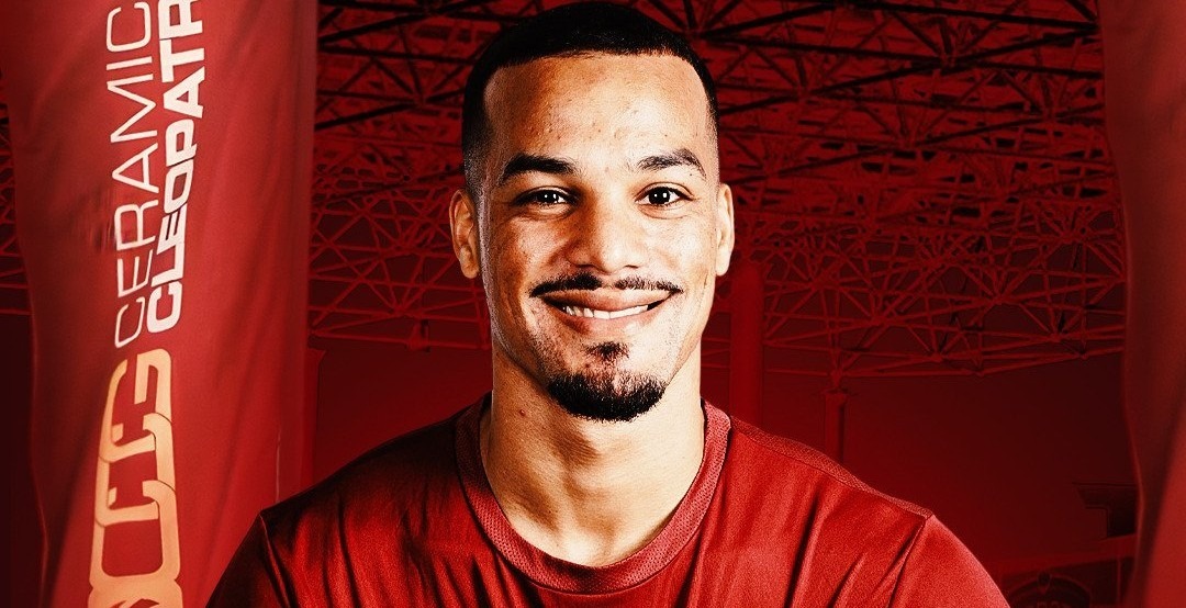 FARPostZA's tweet card. Former Cape Town City FC frontman Fagrie Lakay has completed a permanent move to Egyptian side Cleopatra FC from Pyramids FC.