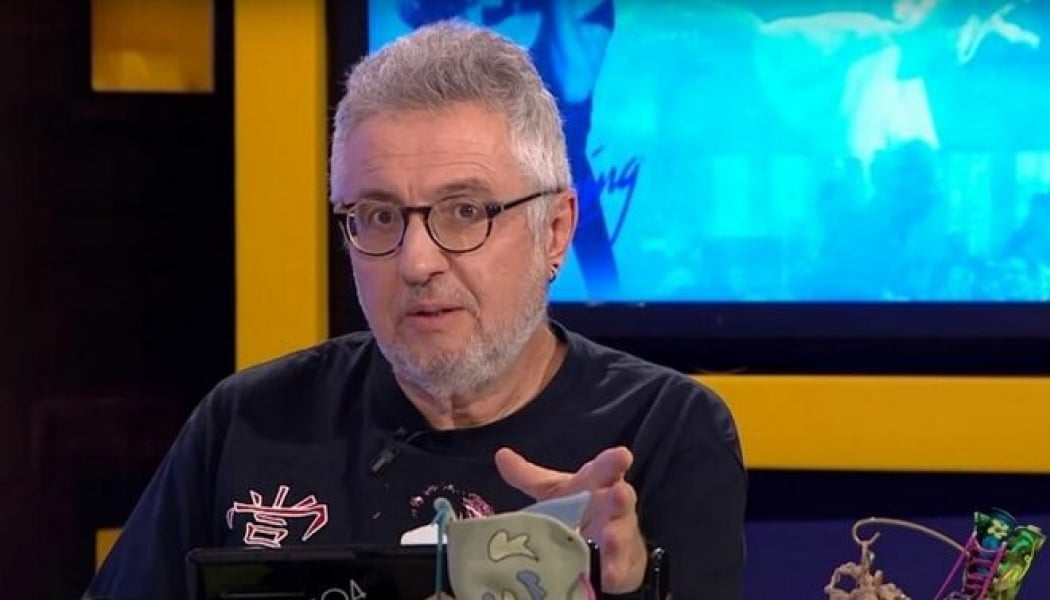 enwsi's tweet card. Ο Στάθης Παναγιωτόπουλος και η σύζυγός του έχουν επιλέξει μια σιωπηλή, κρυφή ζωή, μακριά από φωτογράφους και φώτα