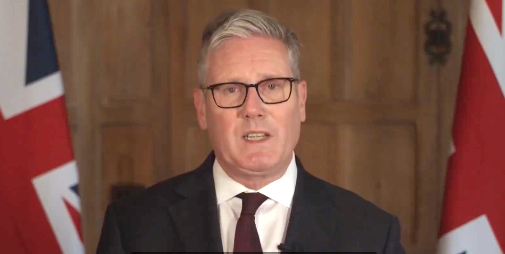tony80554056's tweet card. This is the bloke who said that what Israel was doing was fine - now it becomes politically expedient it's 'horrible'. It always has been you Israel-owned fraud: 'Starmer: Britain will evacuate...