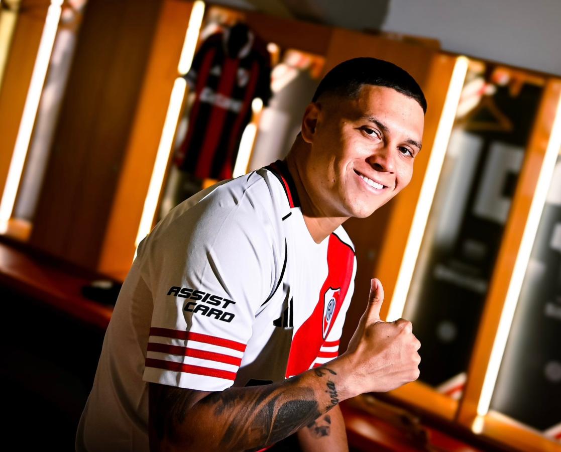 elgraficoweb's tweet card. La duda del técnico de River con el colombiano para definir el equipo ante el Ciclón, este domingo, en el Monumental