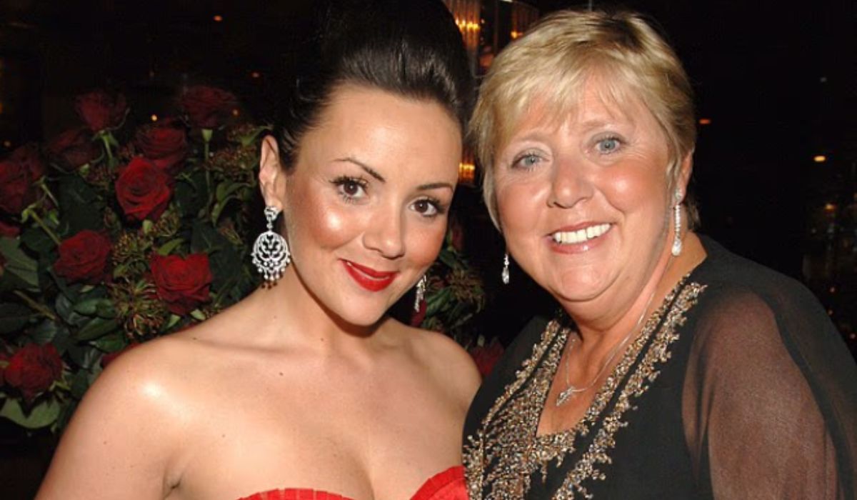 EVOKE's tweet card. Martine McCutcheon’s estranged mother, Jenny Tomlin, has issued a heartfelt plea to her daughter, begging for reconciliation after a falling out.