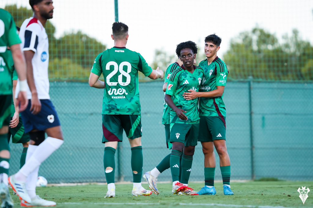 5maseldescuento's tweet card. El Albacete Balompié ha cerrado su stage de pretemporada en Pinatar Arena tras los dos amistosos disputados ante el FC Andorra y el Real Murcia, ambos encuentros se saldaron con victoria albacetista