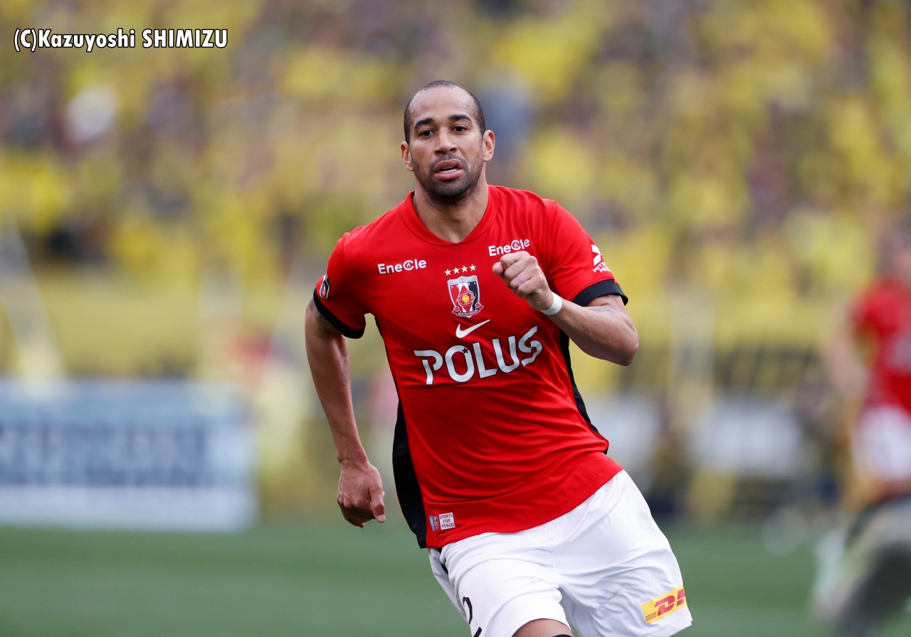 kaba_urawa's tweet card. チアゴ・サンタナ選手（このゲームは難しいゲームだったと思うが、その中でゾーン3をどういう風に支配しようとしていたか）相手が5バックで厳しかったですけど、自分たちがなんとかしてチャンスを作ろうとしたし、自分も裏のスペースに走ろうと思いましたが、残念ながら決定機は作れなかったですね。（前半、1本裏に抜ける良いシーンもあった