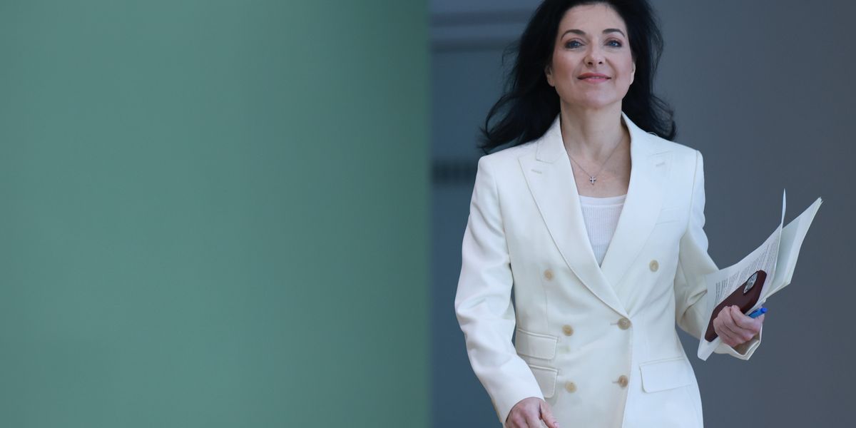 SeverinWeiland's tweet card. Das Wirtschaftsministerium hat ein Gutachten zur Energiewende in Auftrag gegeben. Eines der Institute hatte einst Nord Stream 2 bewertet. Grünen-Fraktionsvize Audretsch kritisiert nun CDU-Ministerin...