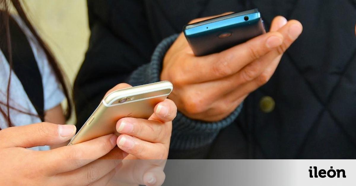 ileoncom's tweet card. Los ciberdelincuentes usaron su perfil para pedir dinero a sus contactos a través de mensajes
