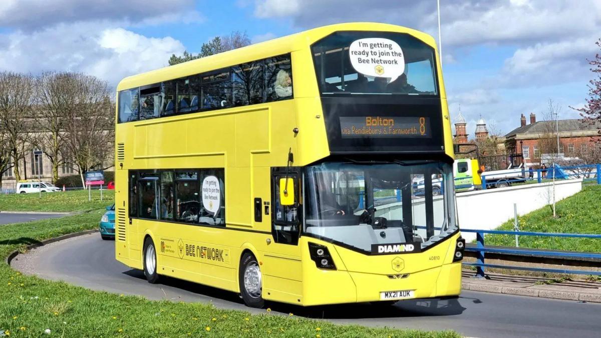 TheOldhamTimes's tweet card. The 135 night bus could be making a return under proposals put forward by the Bee Network.