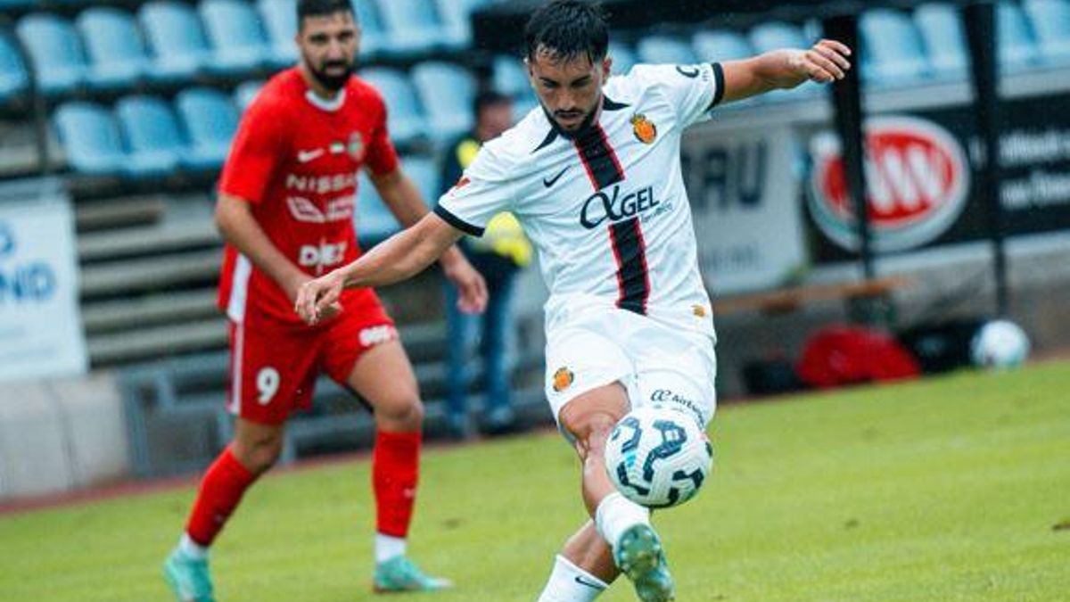 SebastiaAdrover's tweet card. Los bermellones se estrenan en Austria con un triunfo ante el Al Shabab Al Alhi de Dubai gracias a los goles de Javi Llabrés y Muriqi en un encuentro en el que Pablo Torre falló un penalti (2-1)
