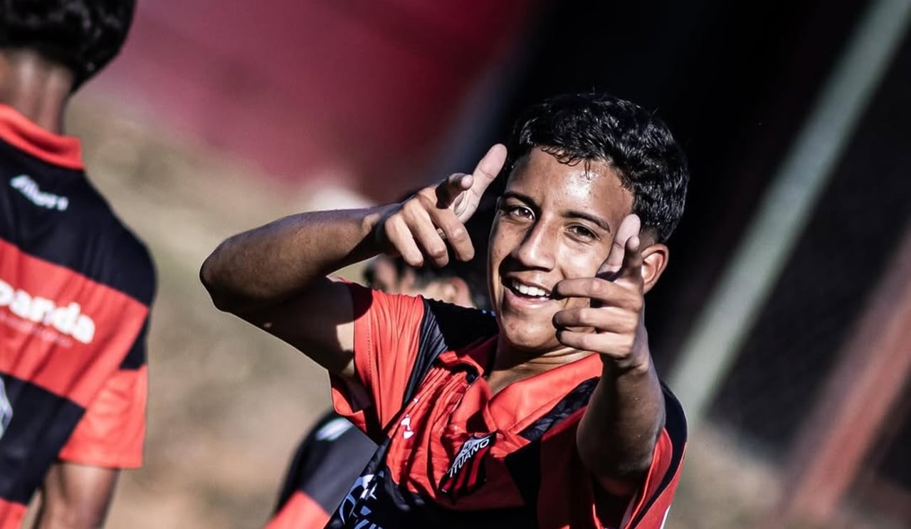 onossopalestra's tweet card. Jovem Dudu, de 17 anos, é alvo do Verdão e de equipe de Bragança Paulista. Meia já atua pelo Sub-20 do time do interior de São Paulo