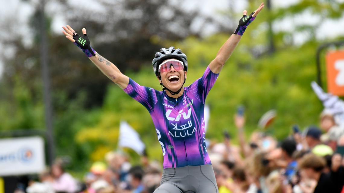 KREM2's tweet card. The 41-year-old Spaniard clinched the second stage on Sunday with a solo breakaway