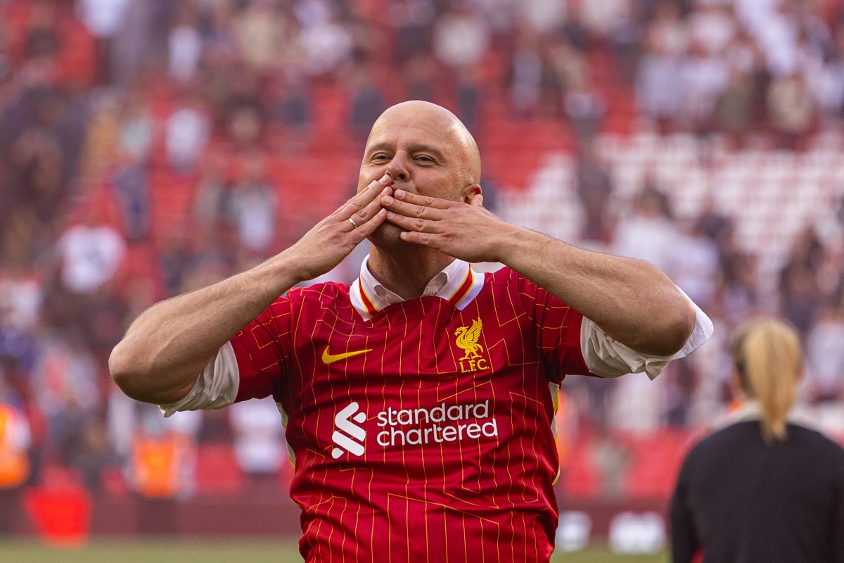 trivela's tweet card. O Liverpool soma mais de 300 milhões de euros (R$ 1,9 bilhão) em gastos nesta janela de transferências, e 250 milhões de euros (R$ 1,6 bilhão) dessa fatia