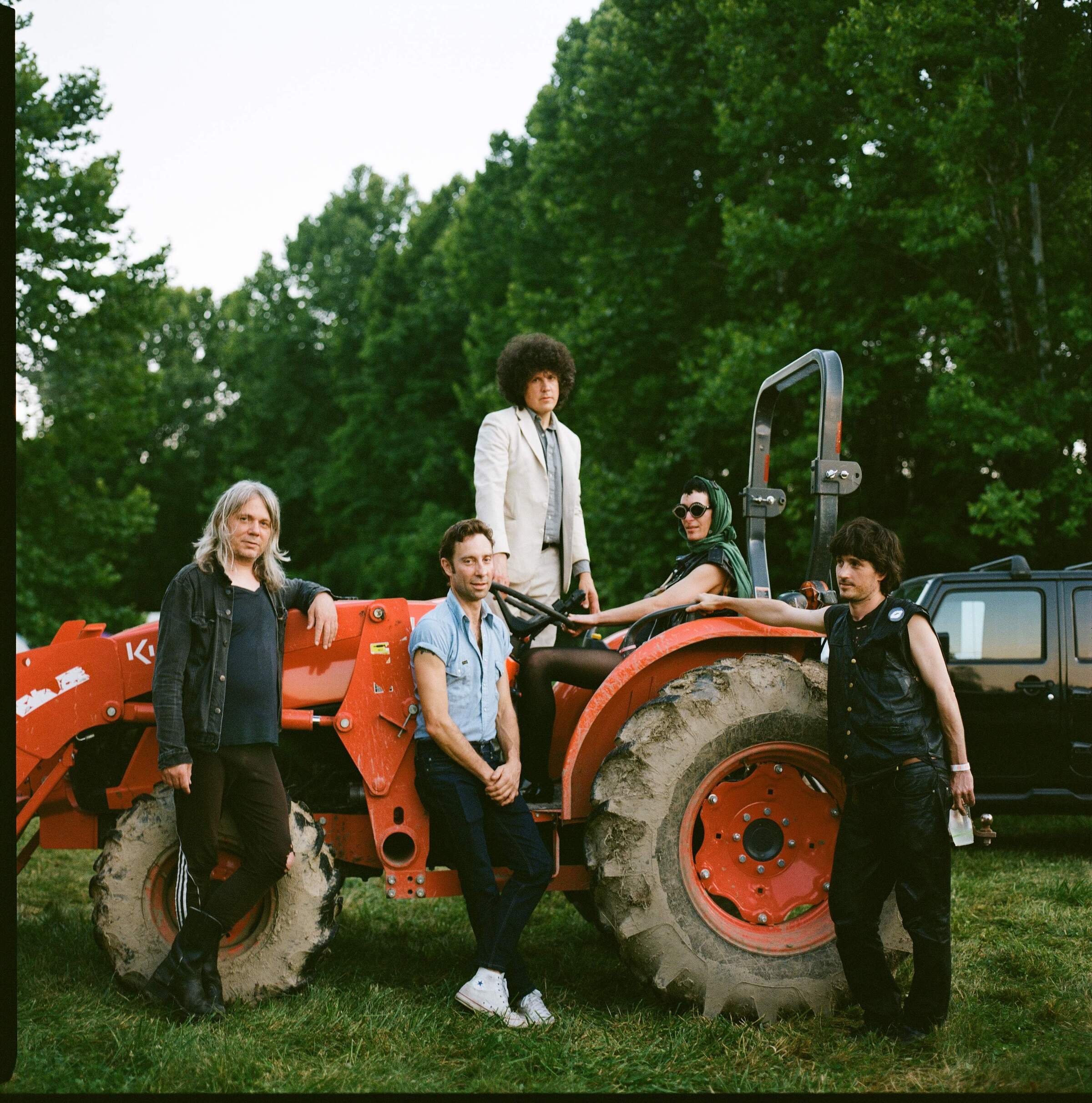 PsychedelicMag's tweet card. Atlanta’s one and only garage renegades, Black Lips, are back to unleash their new studio album, ‘Season of the Peach,’ on September 19th via Fire Records. I bet you wonder how they sound? Well, it’s...