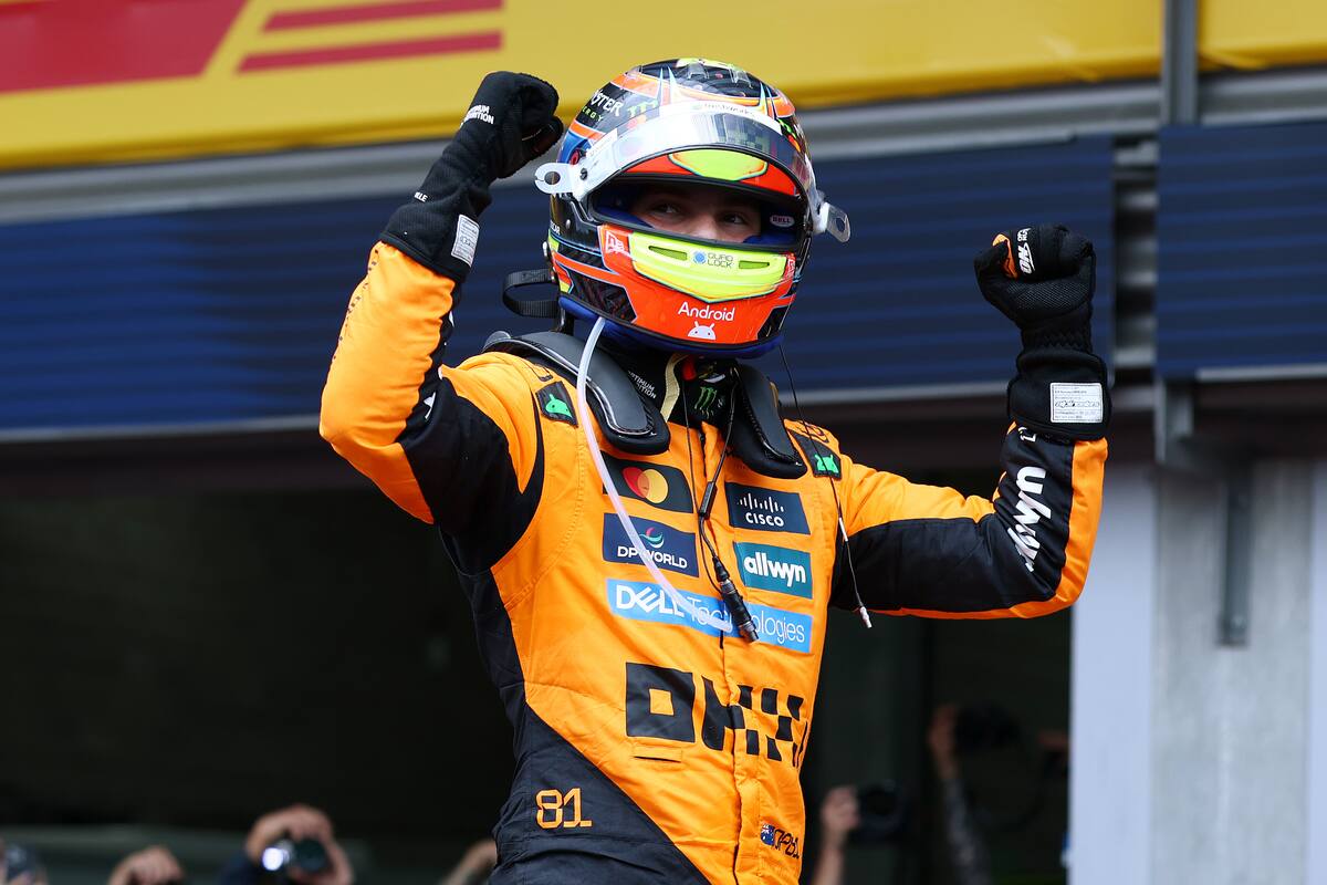 adnradiochile's tweet card. El piloto de McLaren se quedó con la decimotercera carrera de la temporada en el circuito de Spa-Francorchamps.