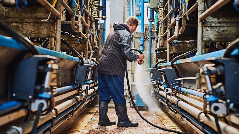 conormulv's tweet card. A Limerick dairy farmer is turning heads online for his honest, humorous take on rural life, and for raising awareness about the real challenges facing Ireland’s next generation of farmers.