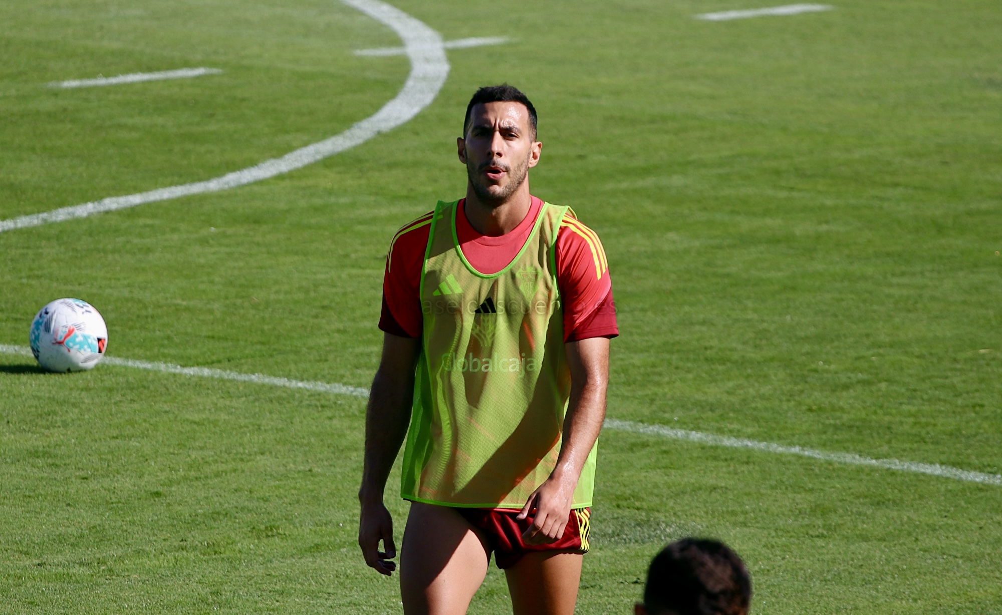5maseldescuento's tweet card. Uno de los futbolistas que apuntan a abandonar el Albacete Balompié en lo que resta de mercado es el lateral diestro Álvaro Rodríguez. A sus 31 años, el lateral madrileño pondría fin a su etapa