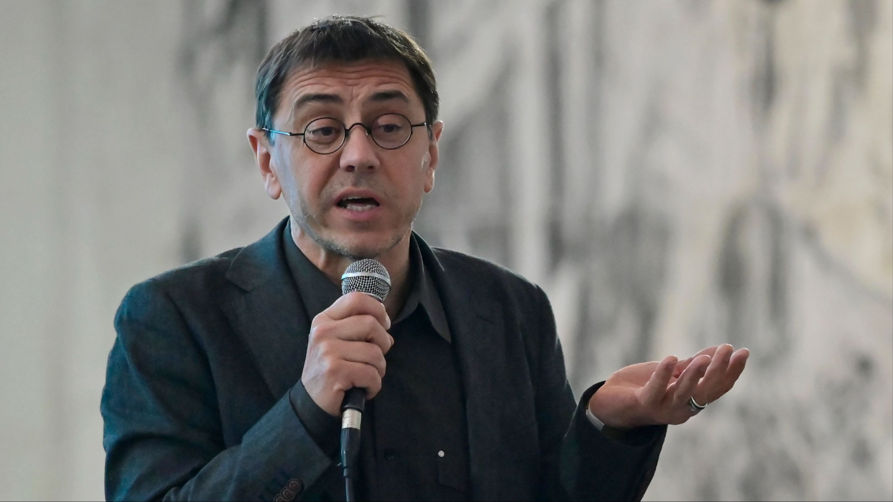 MonederoJC's tweet card. Monedero ha señalado que fue desde la Agencia Tributaria desde donde se empezó a dañar a Podemos donde “empezaron a haber presiones internas” y se alegra de ...