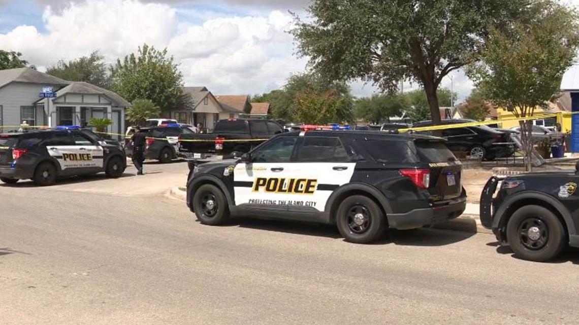 KENS5's tweet card. Nobody was hit when the weapon was discharged.