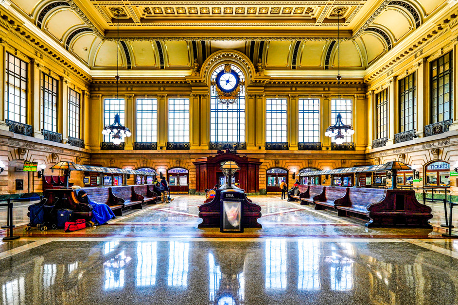SEVHistory's tweet card. These American train stations are historic architectural marvels.