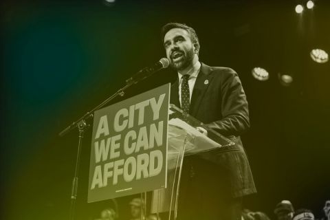 SinPermisoInfo's tweet card. Zohran Mamdani: «Podemos exigir lo que nos merecemos»Zohran MamdaniZohran Mamdani se dirigió anoche [24 de junio de 2025] a sus seguidores, a la ciudad de Nueva York y al mundo: «Hemos ganado porque