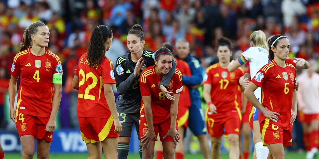 infobaees's tweet card. Chloe Kelly vuelve a decidir el partido en un partido en el que el protagonismo se lo llevan las porteras