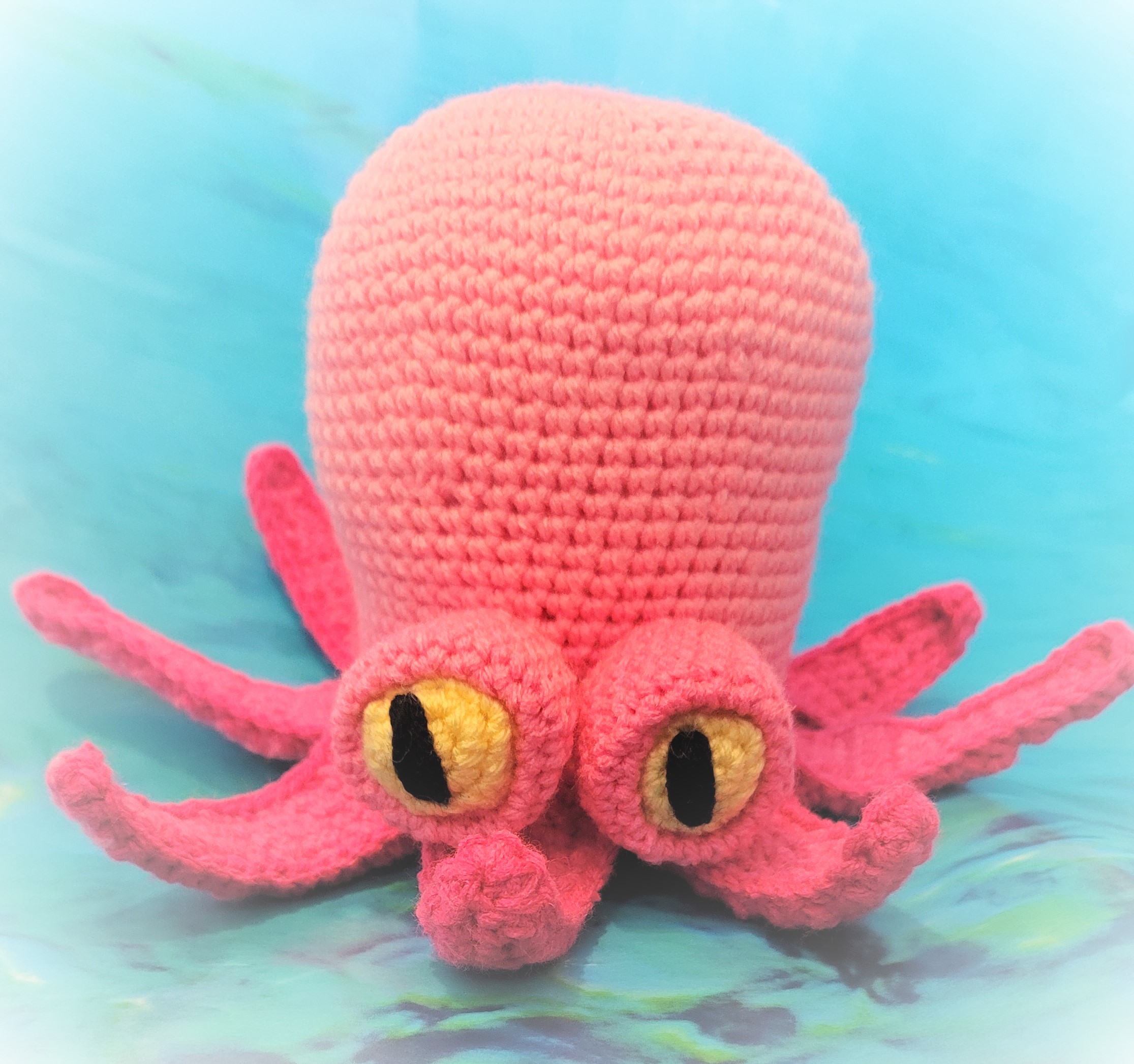 myfingersfly's tweet card. octopus eyeglass holder
