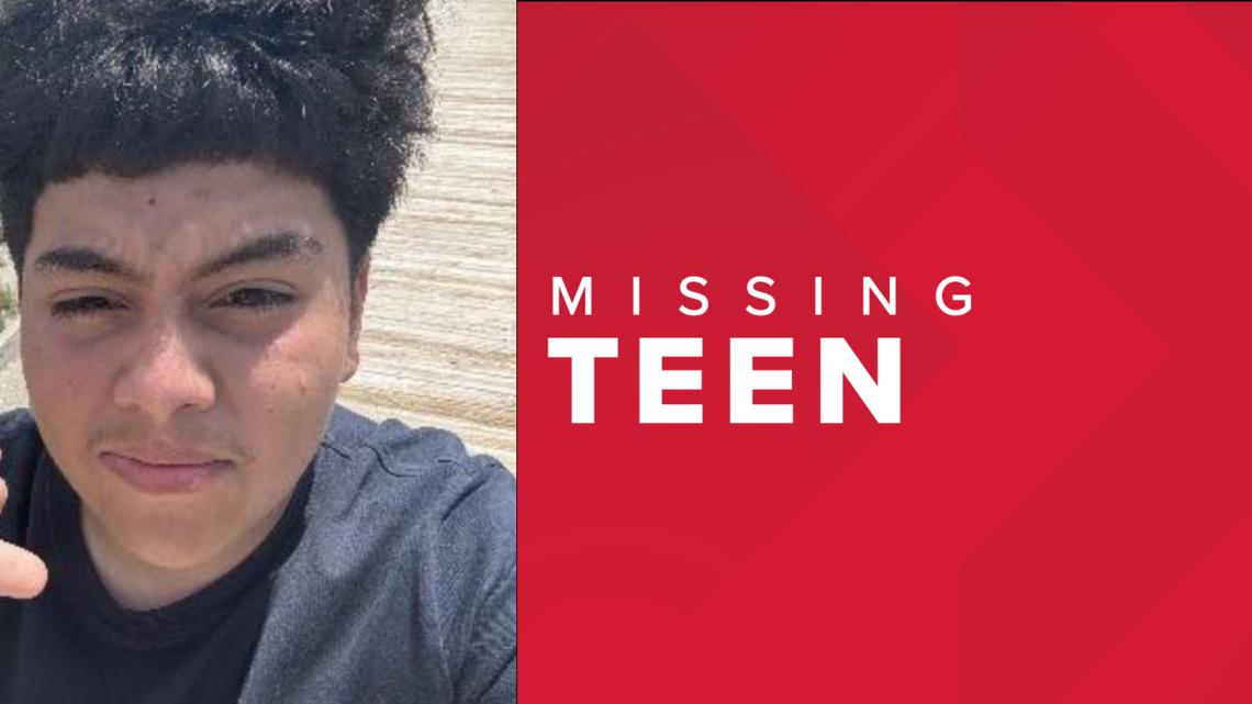 KENS5's tweet card. BCSO is asking for the public's help in locating John Albert Barron, 14, who was last seen on the city's far west side on Saturday night.