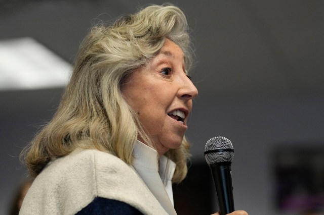 RWM21's tweet card. Democratic Nevada Rep. Dina Titus, who represents Las Vegas, said Friday she plans to introduce a bill to fix a provision in President Donald Trump’s budget that affects gambling tax deductio…