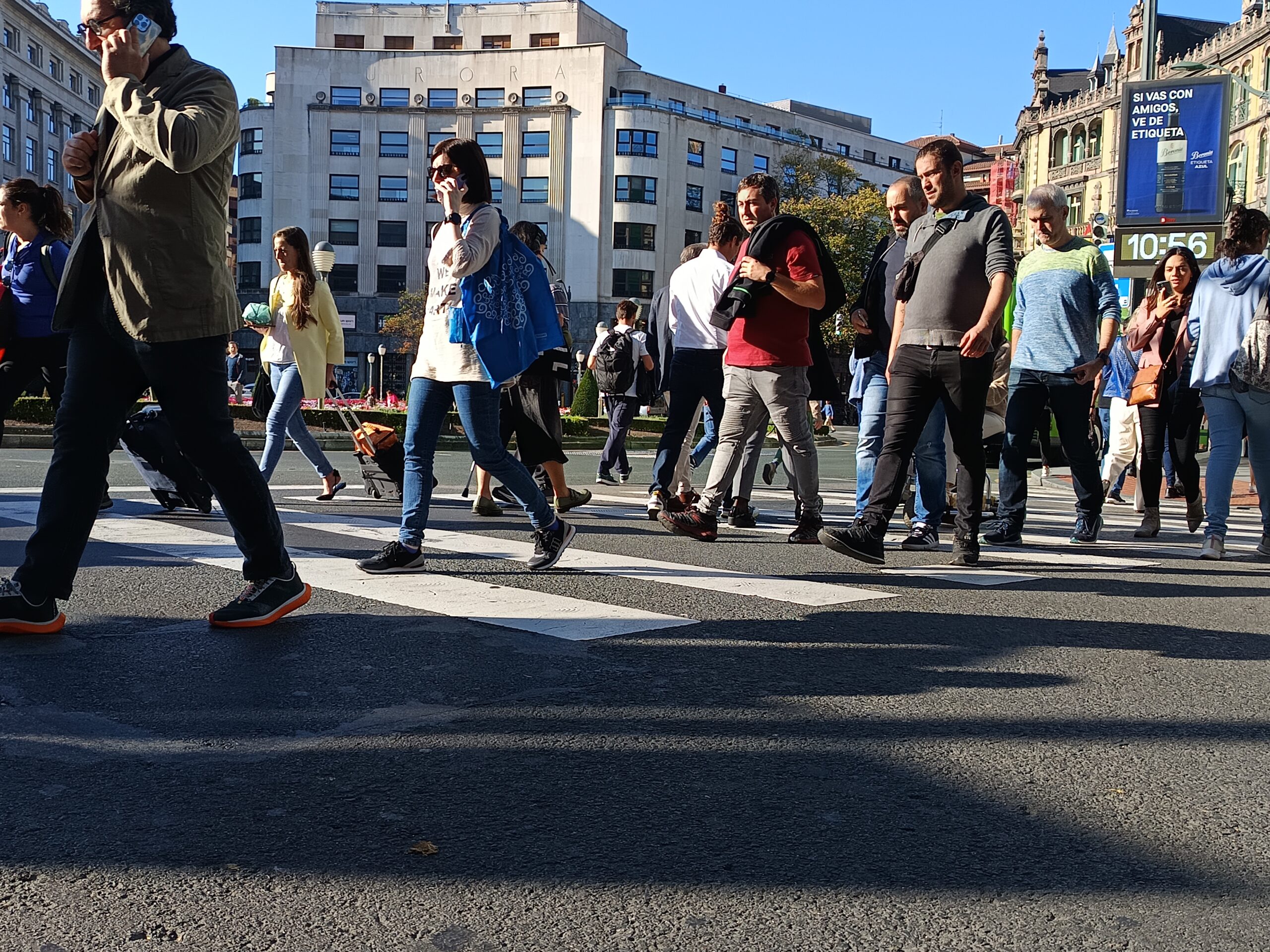 RadioNervion's tweet card. El Gobierno Vasco lanza tres convocatorias dotadas con 250.000 euros para proyectos en el ámbito educativo, local y de participación ciudadana