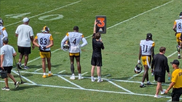 Alex_Kozora's tweet card. Ahead of a thunderstorm, the Pittsburgh Steelers fit in their final training camp practice before the pads come on Tuesday. The players are off tomorrow before things really ramp up the next time on...
