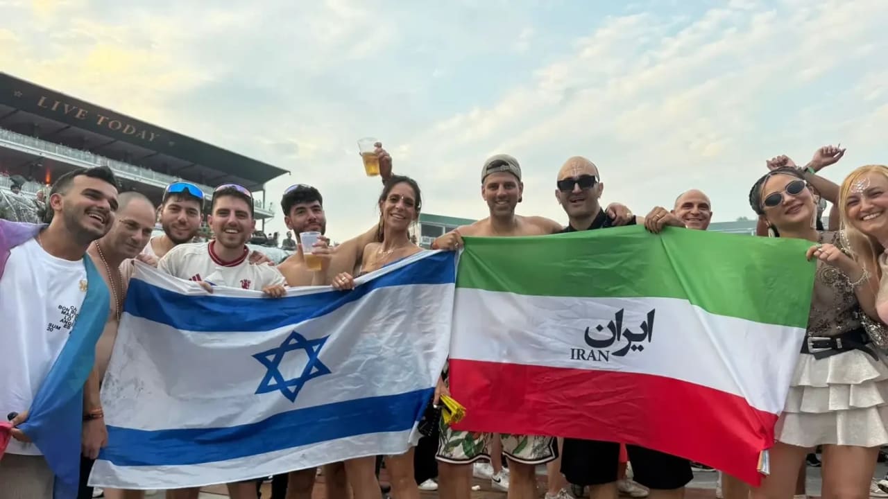 JGreenblattADL's tweet card. An Israeli Tomorrowland attendee told Walla that she had a moving interaction with an Iranian woman, who asked if she could paint a Star of David on her.