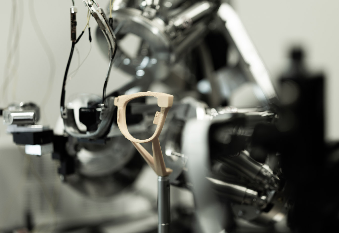 SkarredGhost's tweet card. Learn about Gixel, a startup developing a groundbreaking optical engine for smartglasses, along with their latest funding round.