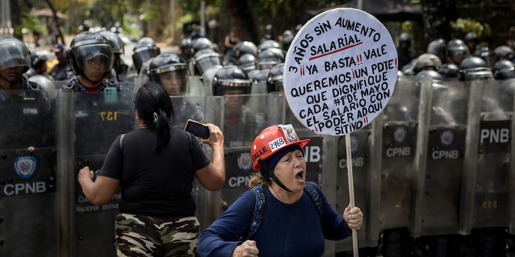 BoliviaCivil's tweet card. La prueba de resistencia permanente por la libertad, registrada por décadas, se mide en presos, torturados, fusilados, asesinados y exiliados en Cuba, Venezuela, Nicaragua y Bolivia