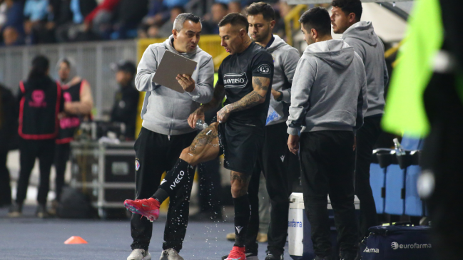 alairelibrecl's tweet card. Eduardo Vargas disputó sus primeros minutos oficiales con la camiseta de Audax Italiano, marcando su retorno al fútbol chileno después de más de una década.