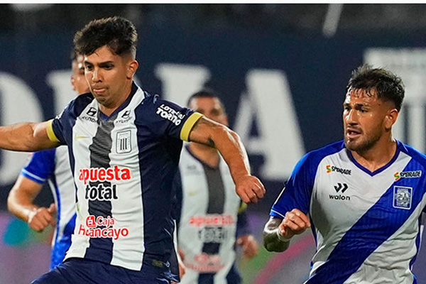 ExpresoPeru's tweet card. Alianza Lima no logró hacerse fuerte de local e igualó 1-1 frente a Alianza Atlético en la segunda jornada del Torneo Clausura
