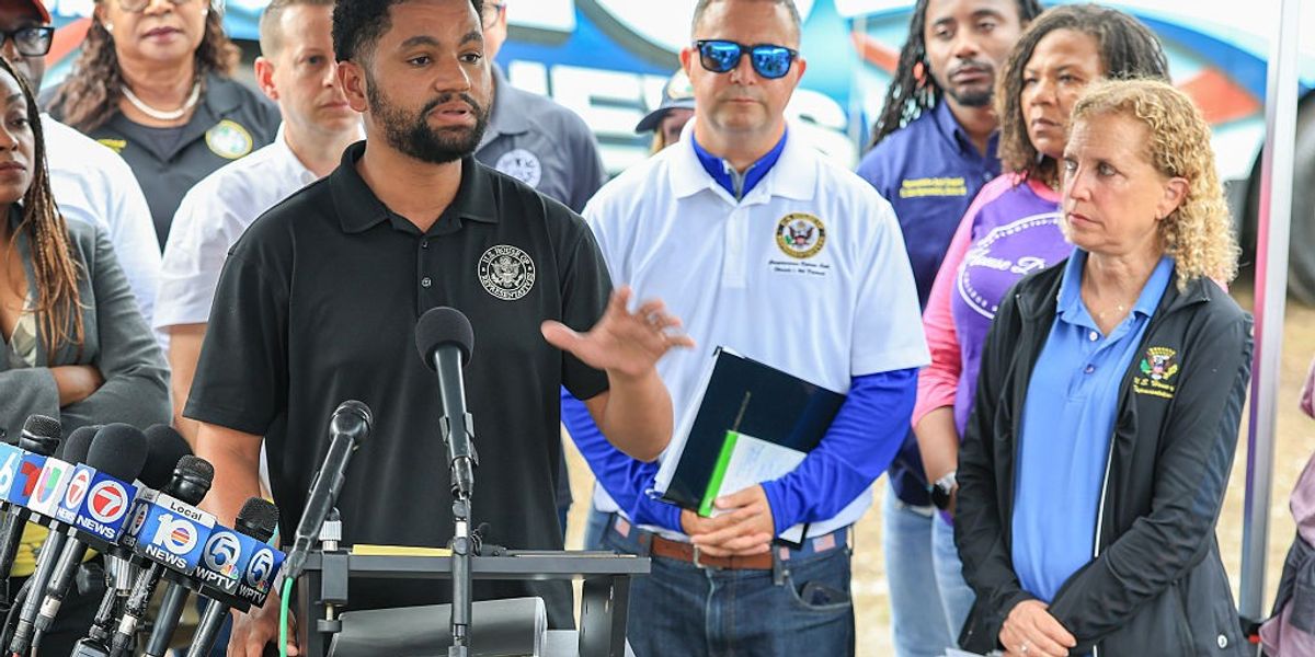 D_M_Robles's tweet card. "I saw 32 people per cage—about 6 cages in one tent. People were yelling 'Help me, help me'," said Florida Rep. Maxwell Frost.