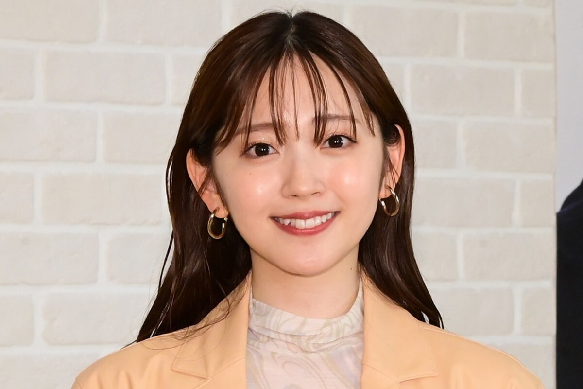 mn_enta's tweet card. 元℃-uteで歌手の鈴木愛理が19日、YouTubeチャンネル『動画、はじめてみました【テレビ朝日公式】』の番組『でしょでしょ!!』に出演。豪華メンバーとのプライベートショットを公開した。