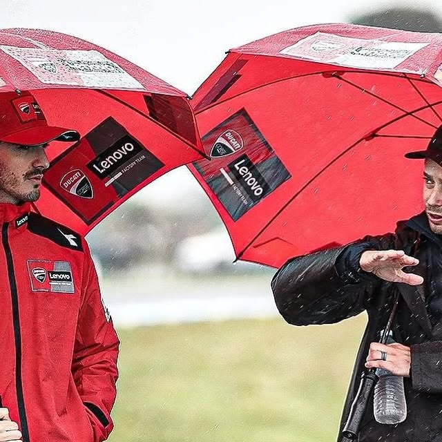 Official_CS27's tweet card. Casey Stoner AM (@official_cs27) • Instagram photos and videos