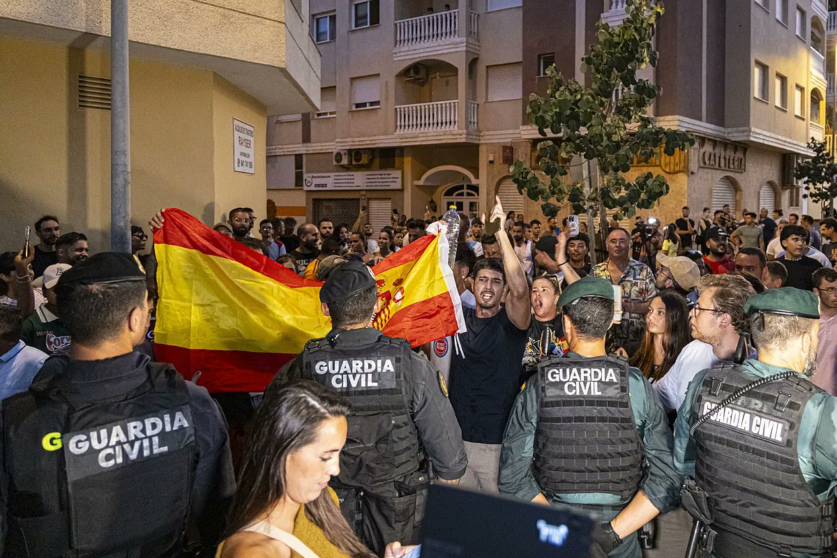 JosudeMiguel1's tweet card. Cada semana tiene su afán, ya lo saben. La pasada ha consistido en estar entretenidos con el affaire Noelia, la diputada popular que falseó su currículum. Ahora ya podemos tomar...