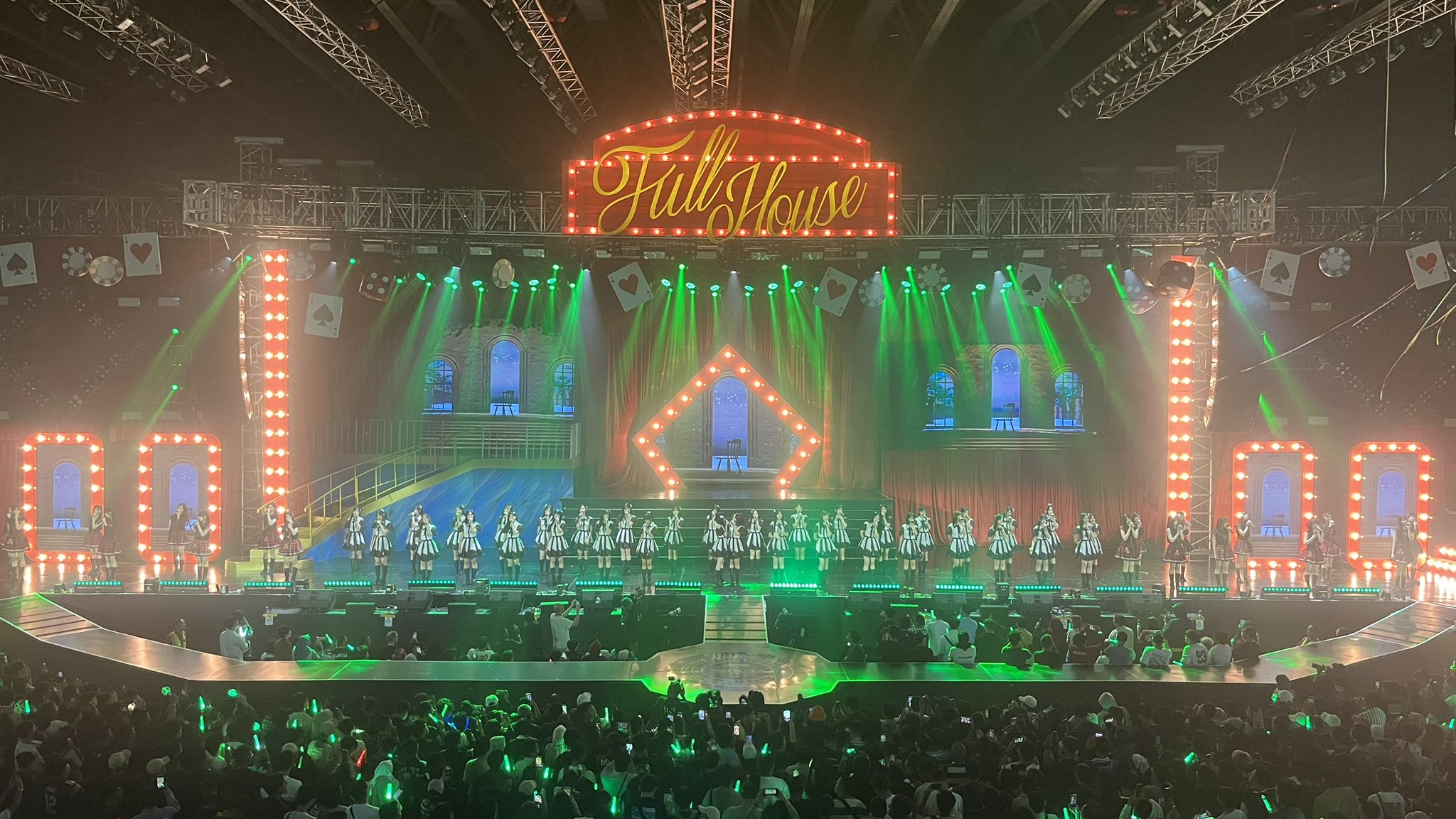 kaorinusantara's tweet card. JKT48 resmi memperkenalkan deretan sejumlah lagu setlist original bertajuk "Pertaruhan Cinta". Komposer ternama hadir berkolaborasi dalam setlist ini. | KAORI Nusantara