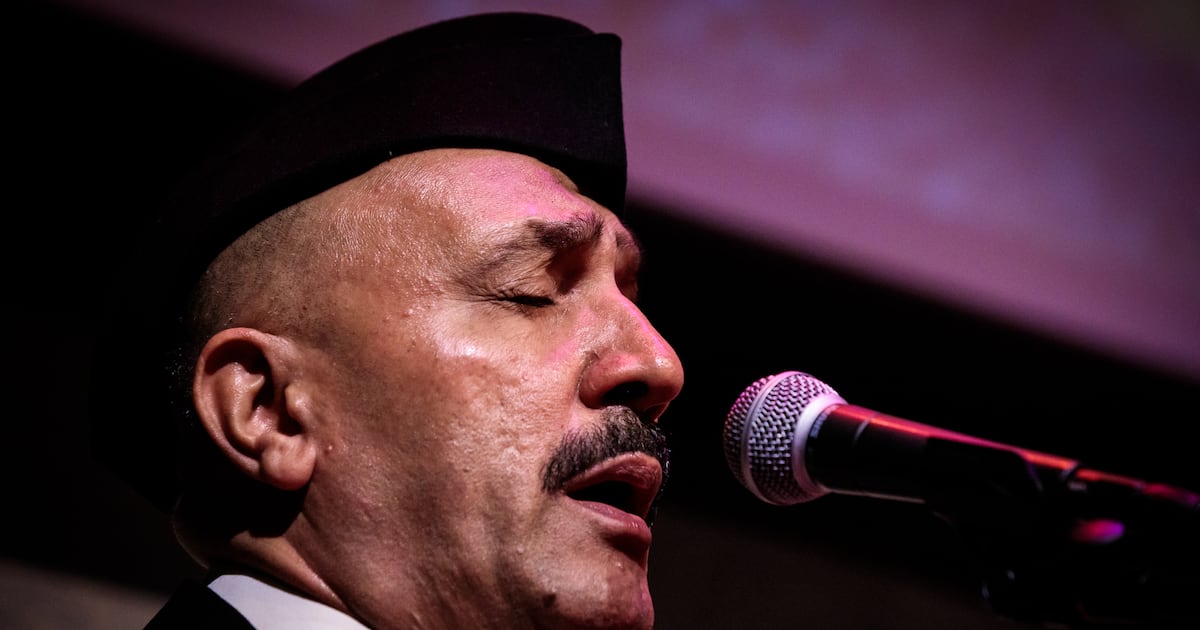 Zakinus's tweet card. Exiled vocalist who released his first album, Maqam Al-Iraq, in 25 years this month does not know who will follow him