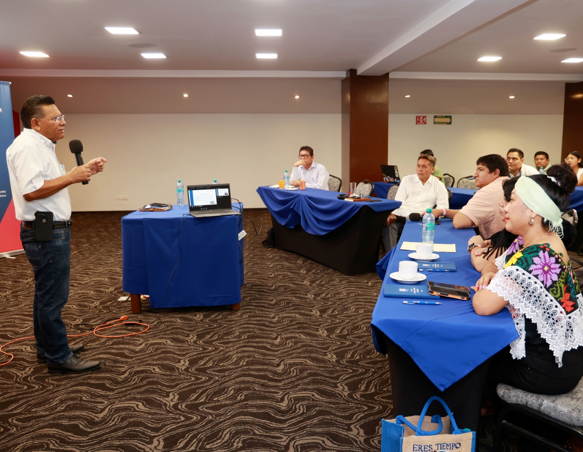 kasmexiko's tweet card. El periodismo con causa fue uno de los ejes principales del tercer Taller de Comunicadores Indígenas, organizado por la Fundación Konrad Adenauer (KAS), en Mérida.