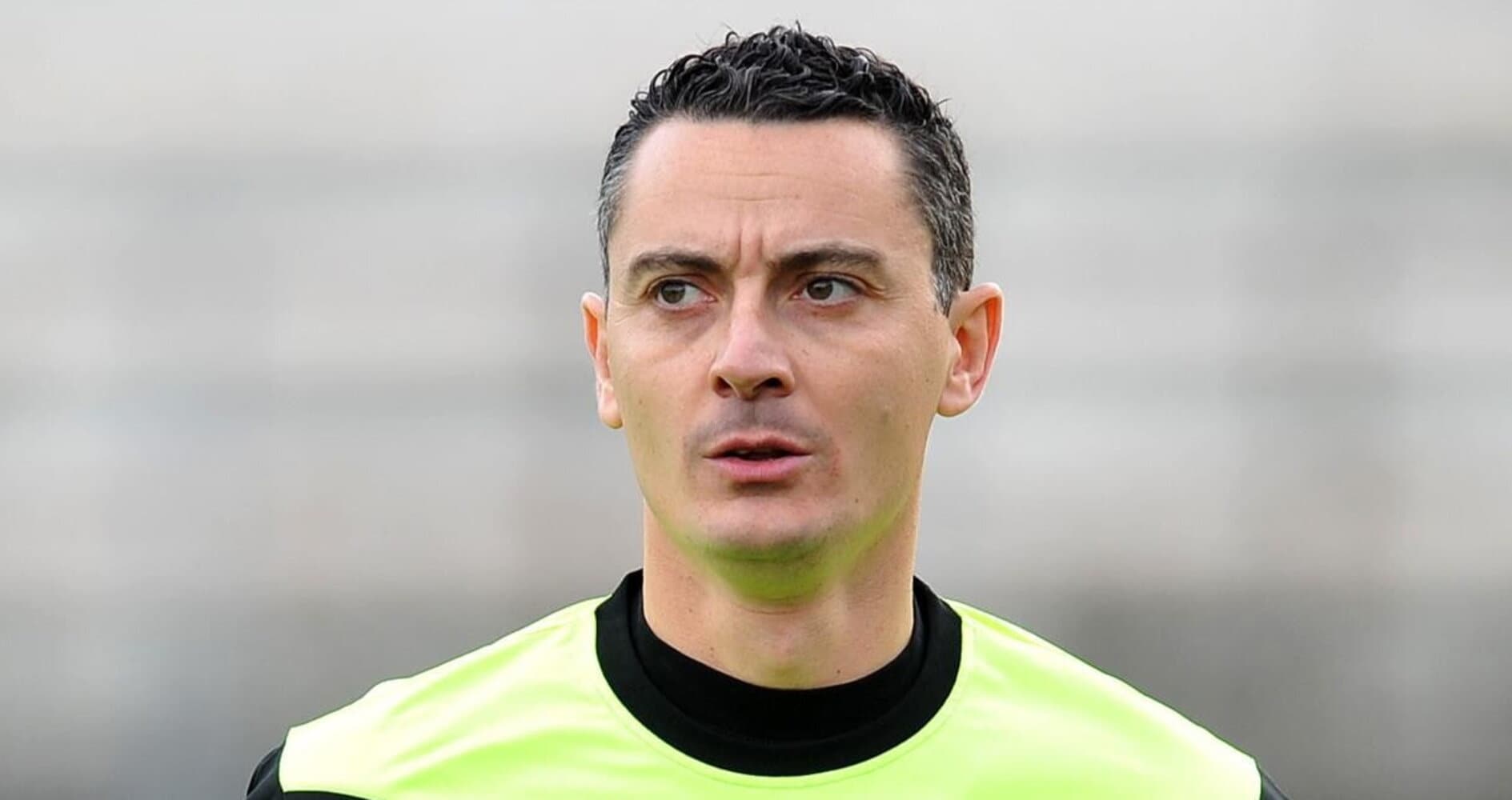 CorSport's tweet card. Riccardo Pinzani, per tre anni coordinatore dei club dell’AIA, spiegherà ai biancocelesti regole e tipo di direttore di gara che li dirigerà