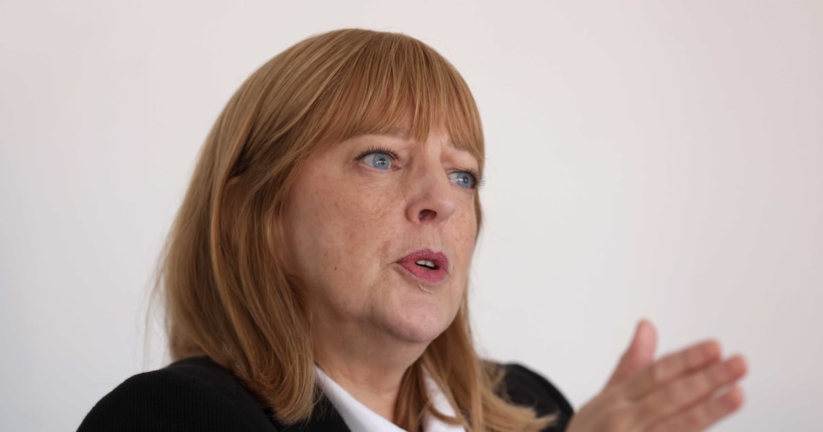 ConnlaYoung's tweet card. Alyson Kilpatrick says former policeman’s position ‘untenable’