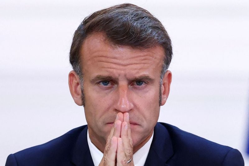 AnthonySamrani's tweet card. Quel Emmanuel Macron faut-il croire ? Celui qui affirmait en juin dernier que « le moment n’était pas venu de reconnaître l’État palestinien », qui posait des conditions à cette éventualité et qui...