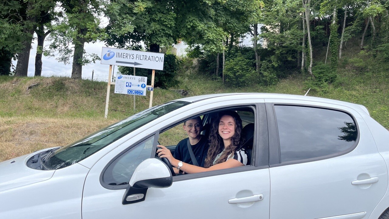 actufr's tweet card. Depuis le Challenge Mobilité du 5 juin 2025 auquel a participé sa société, Édith Costerousse, assistante de direction à Murat, a transformé ses trajets domicile-travail.