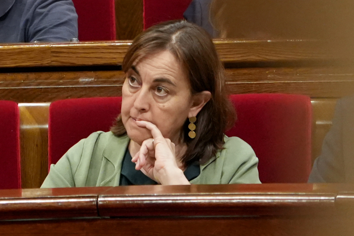 LaRepublicaCat's tweet card. L'executiu retalla cinc anys el pla i exigeix menys a l'agricultura i ramaderia respecte a la recomanació dels experts